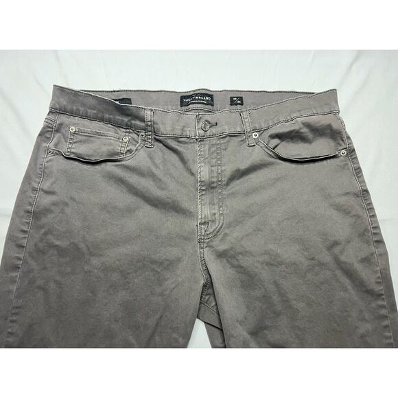 Lucky Brand Men's Gray 121 Slim Fit Straight Leg Pants - Size 38x29 - Picture 3 of 8